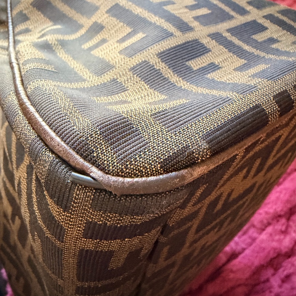 Fendi Brown Leather Logo Patch Interior - image 6